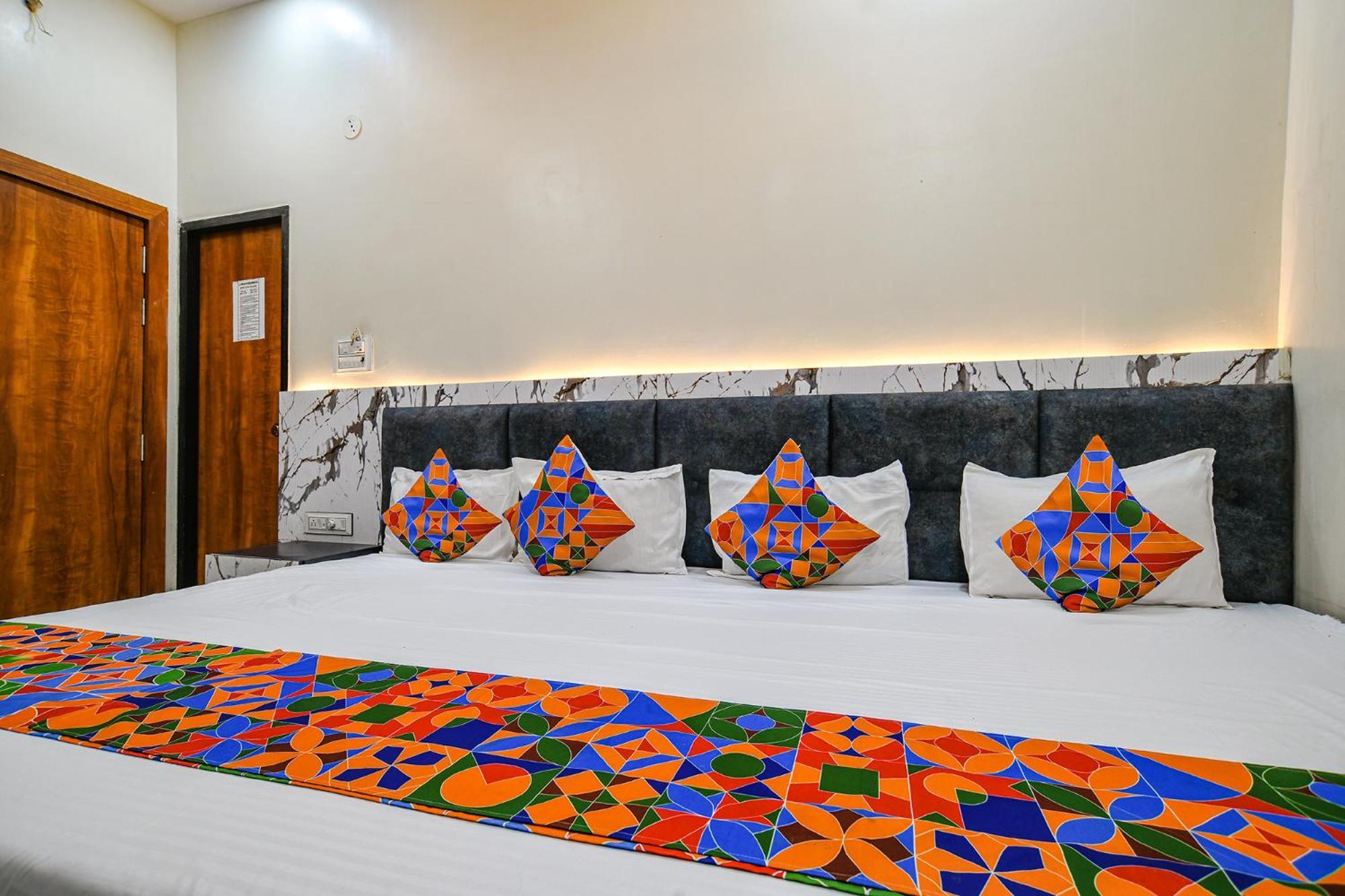 Fabexpress Orbit Hotel Ujjain Exterior photo