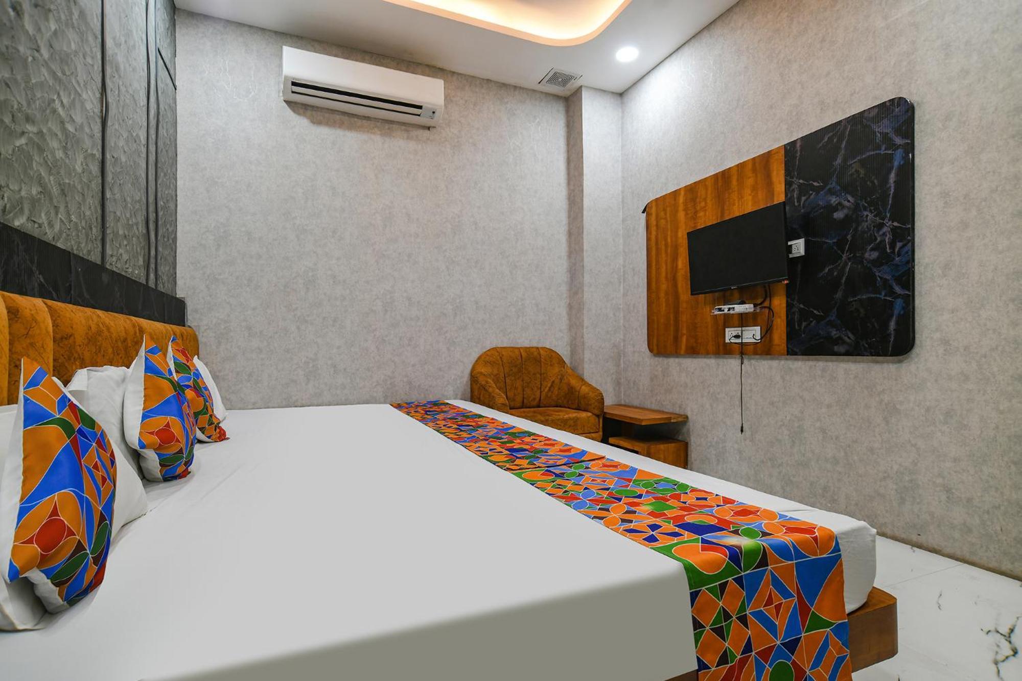 Fabexpress Orbit Hotel Ujjain Exterior photo