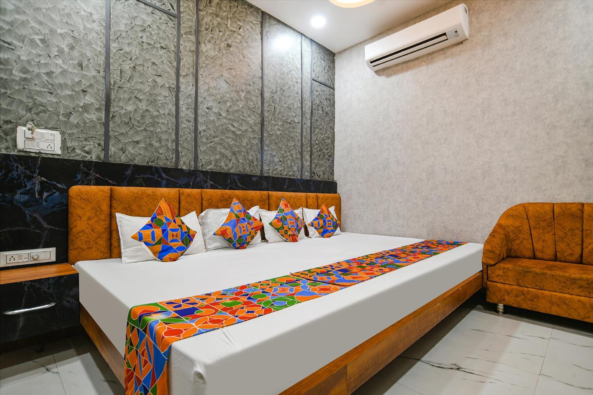 Fabexpress Orbit Hotel Ujjain Exterior photo
