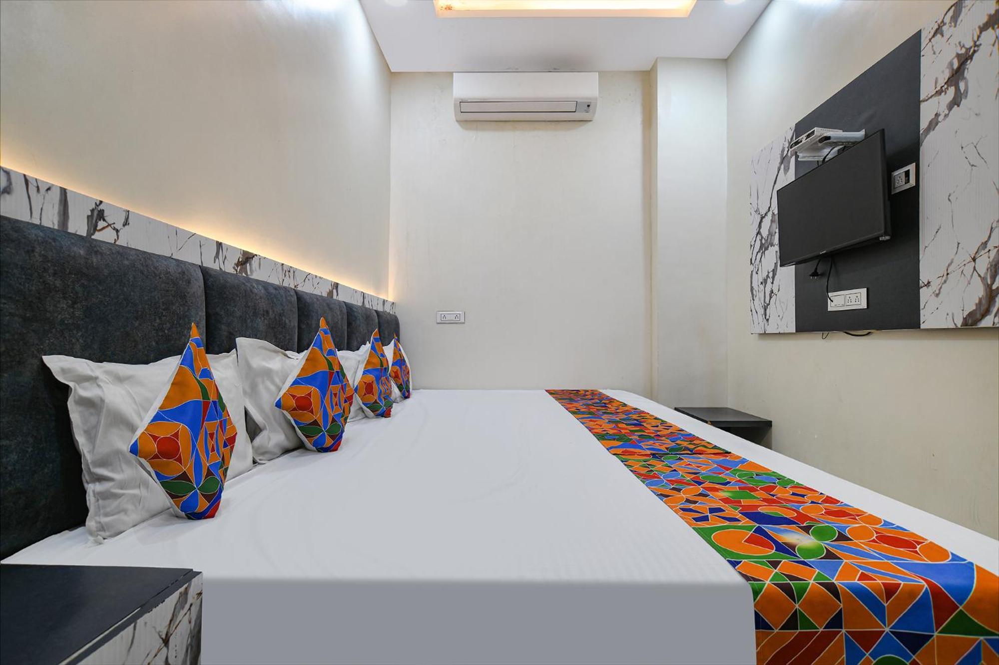 Fabexpress Orbit Hotel Ujjain Exterior photo