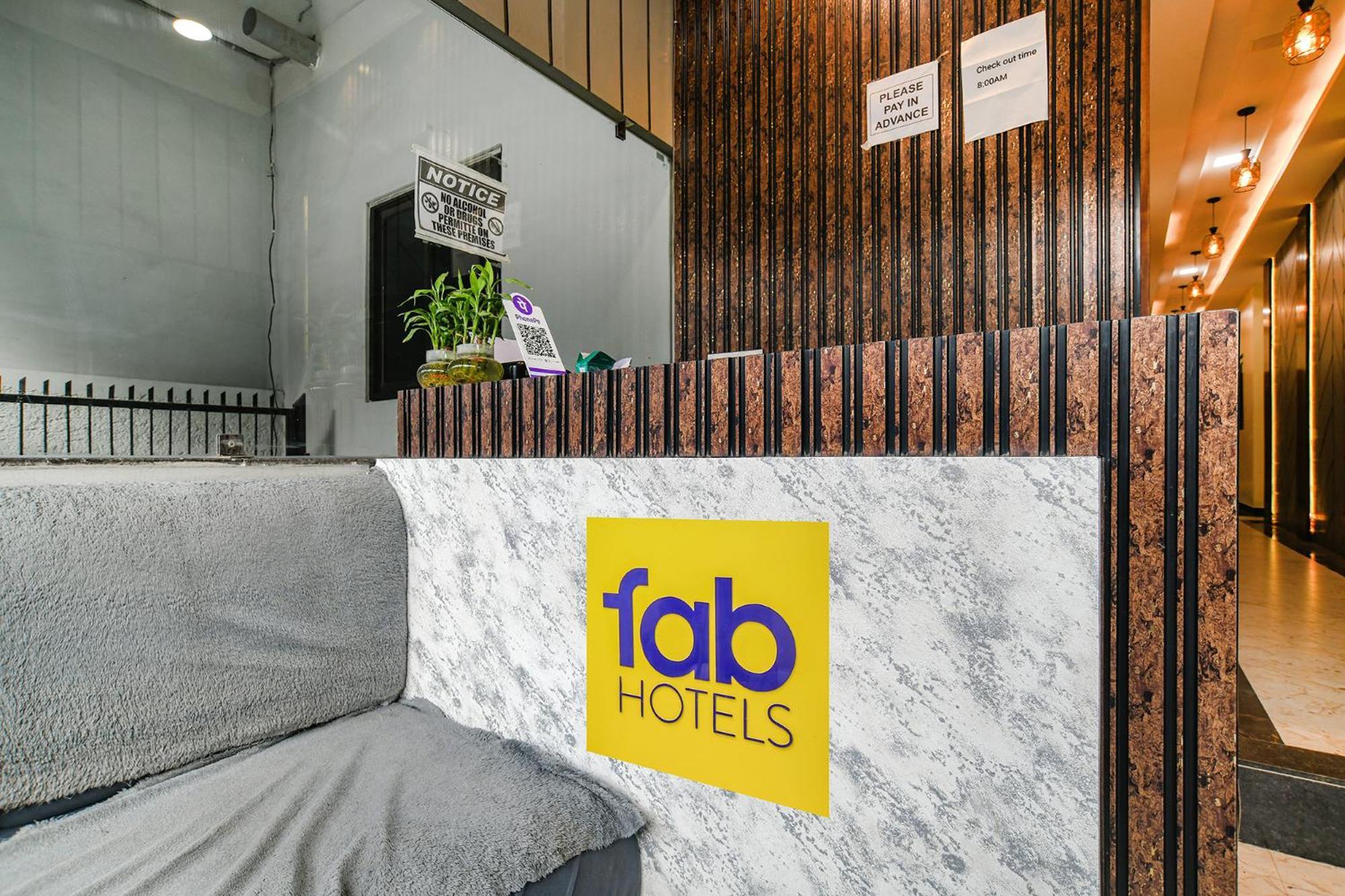 Fabexpress Orbit Hotel Ujjain Exterior photo